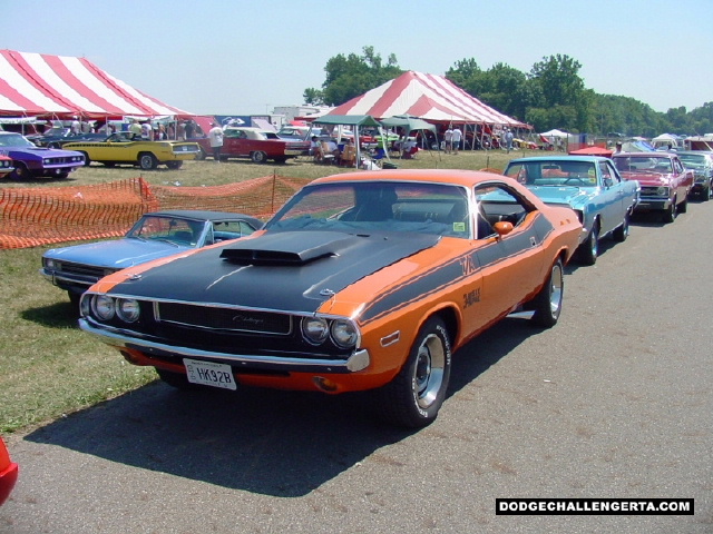 Dodge Challenger TA, photo from 2002 Mopar Nats.