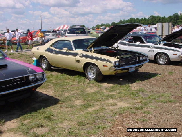 Dodge Challenger TA, photo from 2000 Mopar Nats.