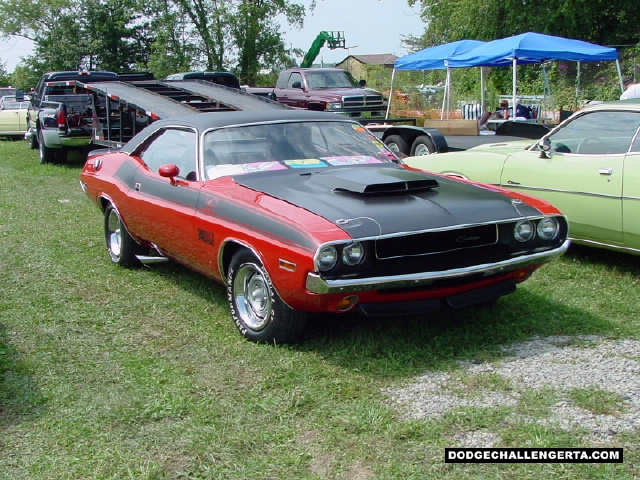 Dodge Challenger TA, photo from 2001 Mopar Nats.